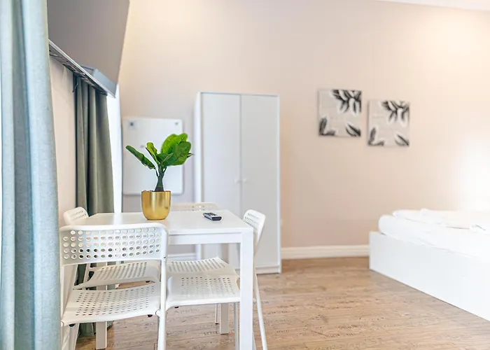 Stylish Studio Apartment Wiener Stadthalle