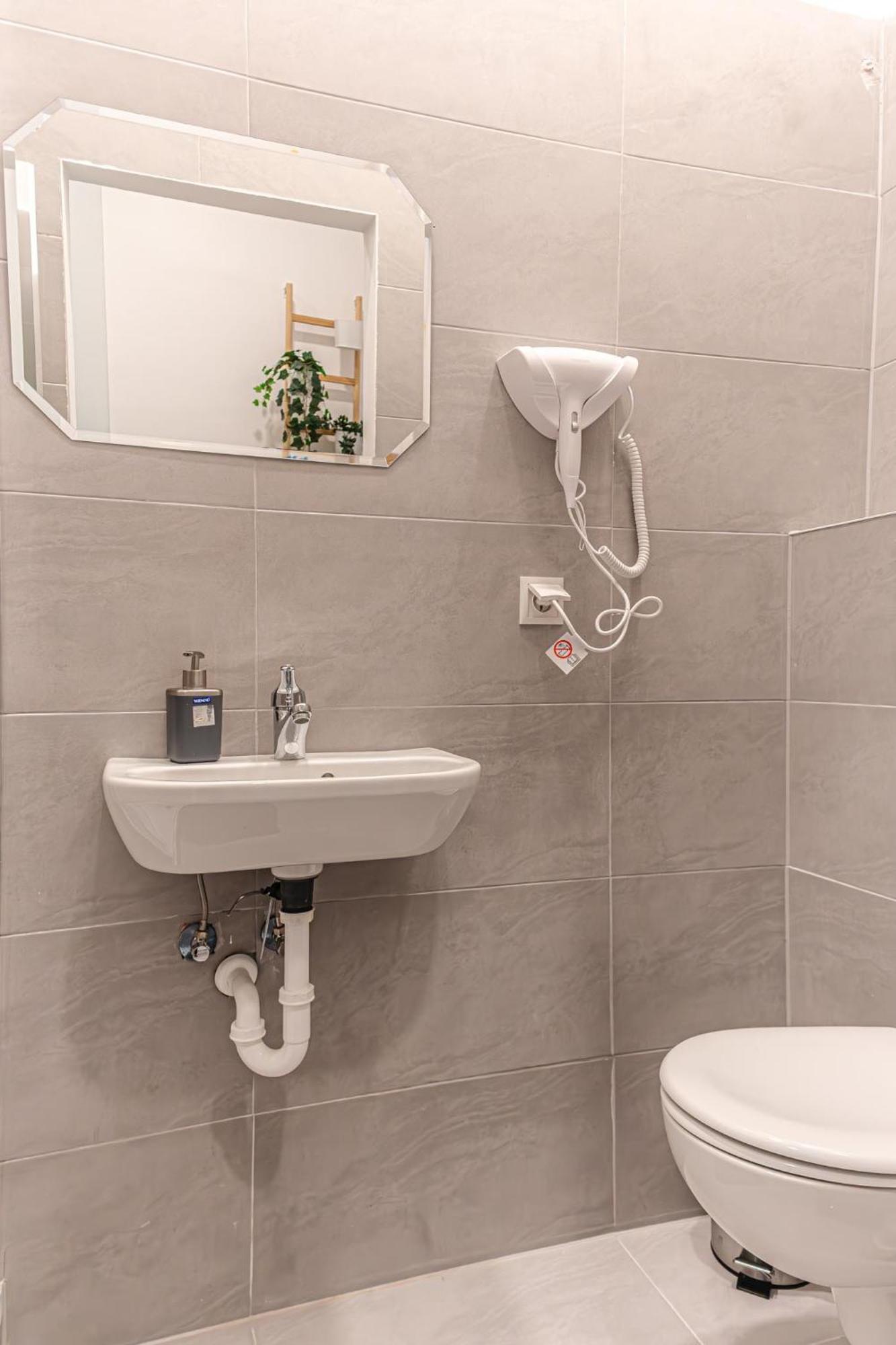 Apartament Stylish Wiener Stadthalle *